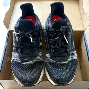 Adidas UltraBOOST ST Men’s running shoes size US 9.5